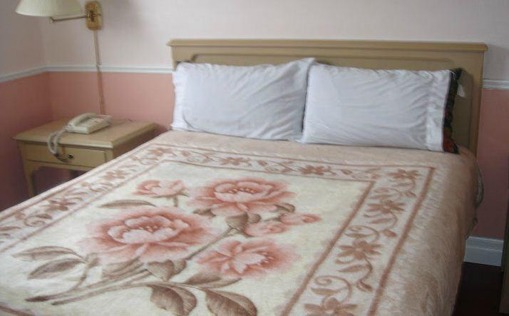 تورونتو Queensway Motel الغرفة الصورة